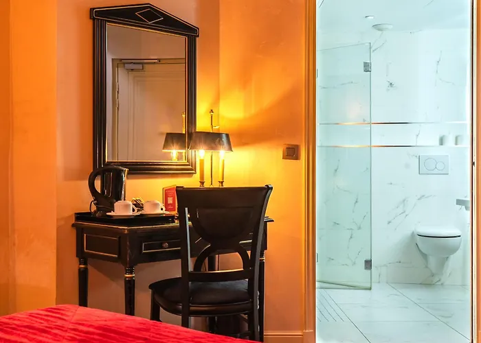 Hotel De L'Empereur By Malone Parigi